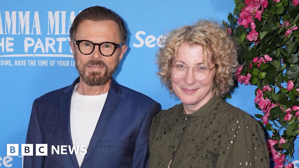 Abba’s Björn Ulvaeus married by Sandi Toksvig to Christina Sas