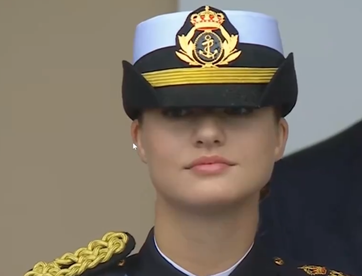 Princess Leonor in naval uniform on day of historic first