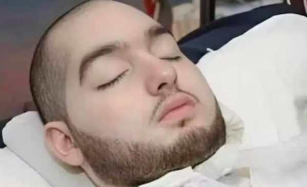 The ‘Sleeping Prince’ – who was in a coma for 20 years – dies aged 36