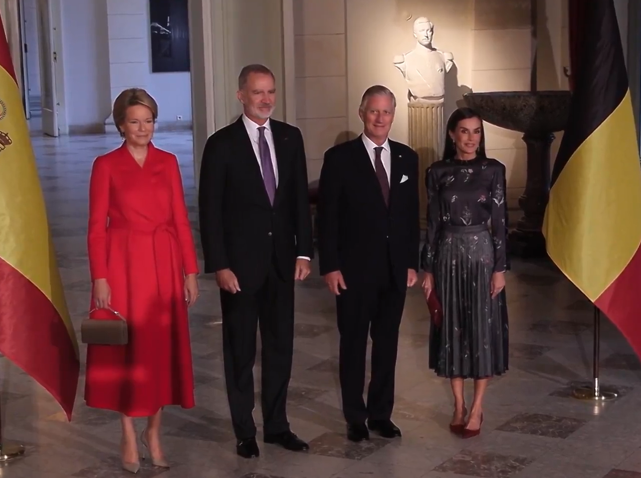 Spain’s king has to issue lunch apology